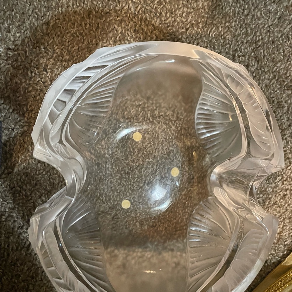 Large 1978 Art Deco Lalique Crystal Bowl